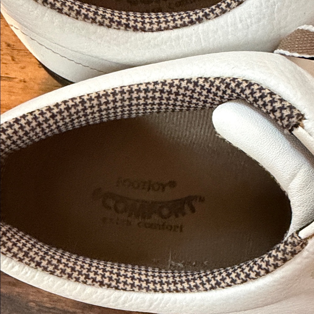 FootJoy White Leather Golf Shoes - Picture 3 of 7